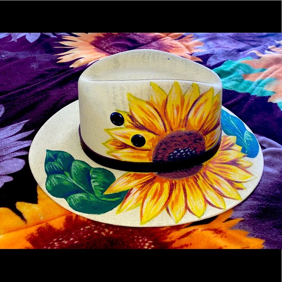 Sombrero - Picture 1 of 3